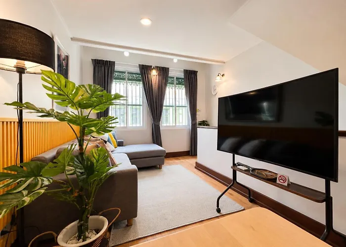 Апартаменты Cozy Loft In Chinatown - Songwat Quiet Street View *